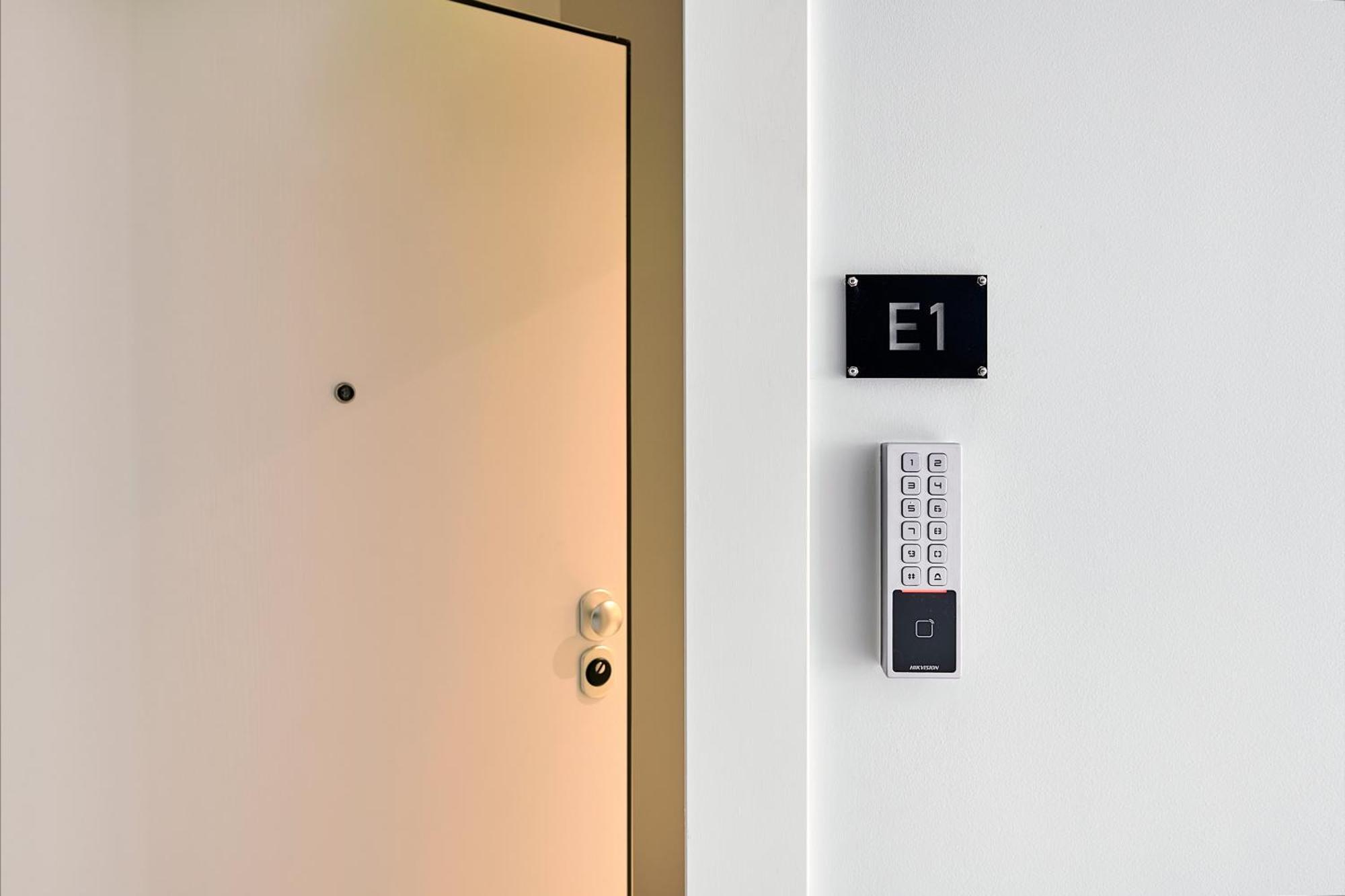 City-Center Apartment In Vibrant Monastiraki, Atena Exterior foto